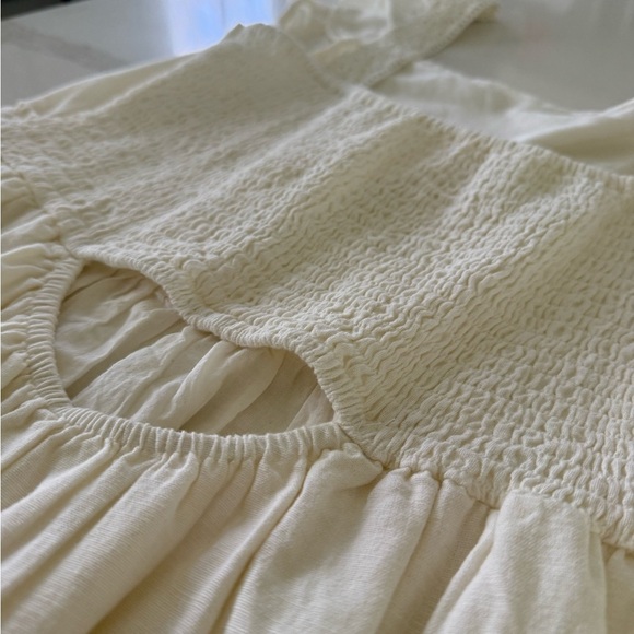 Ivory Dress with Lace Details- - Picture 7 of 7